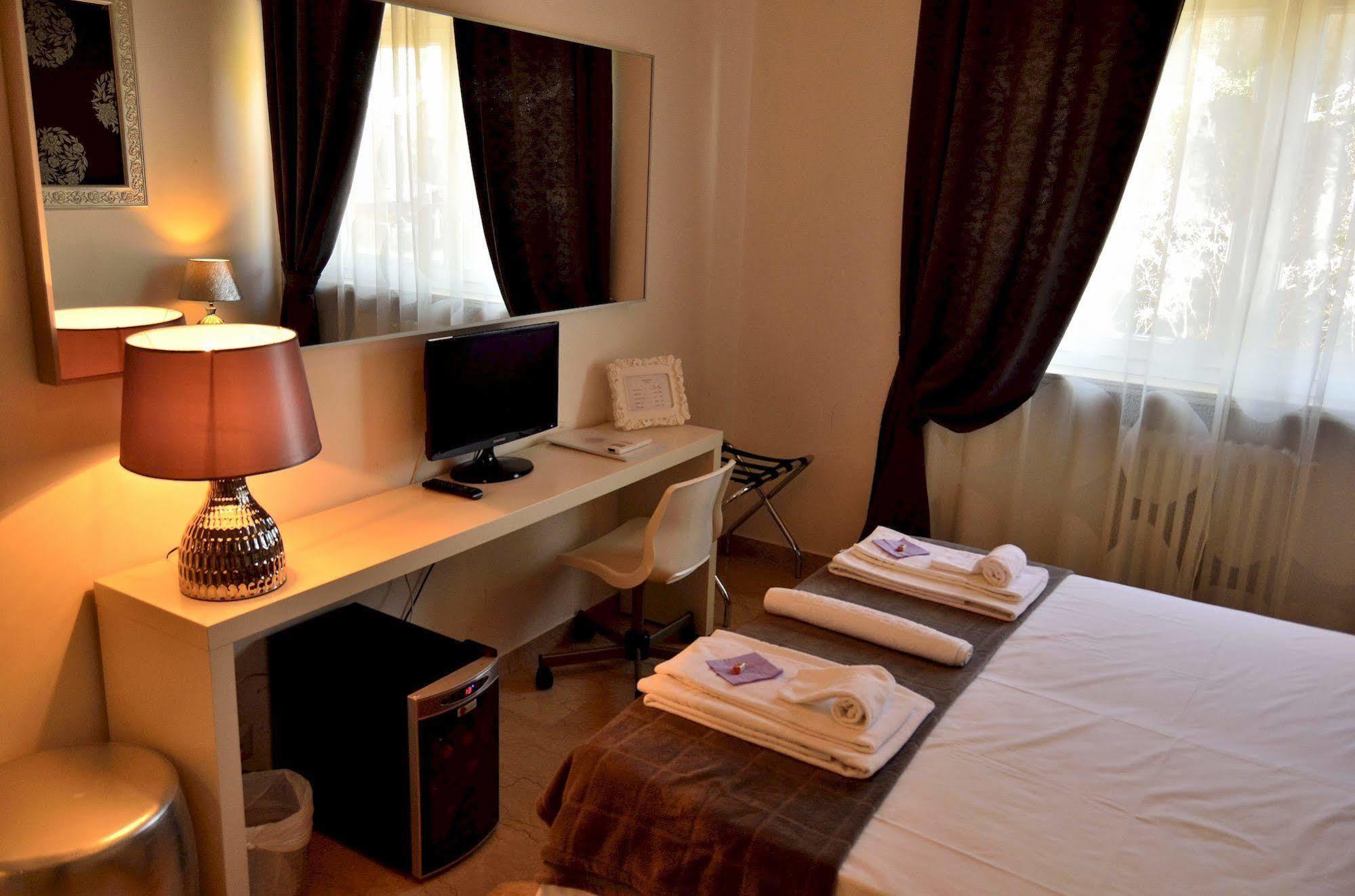 Rome&Suites Εξωτερικό φωτογραφία